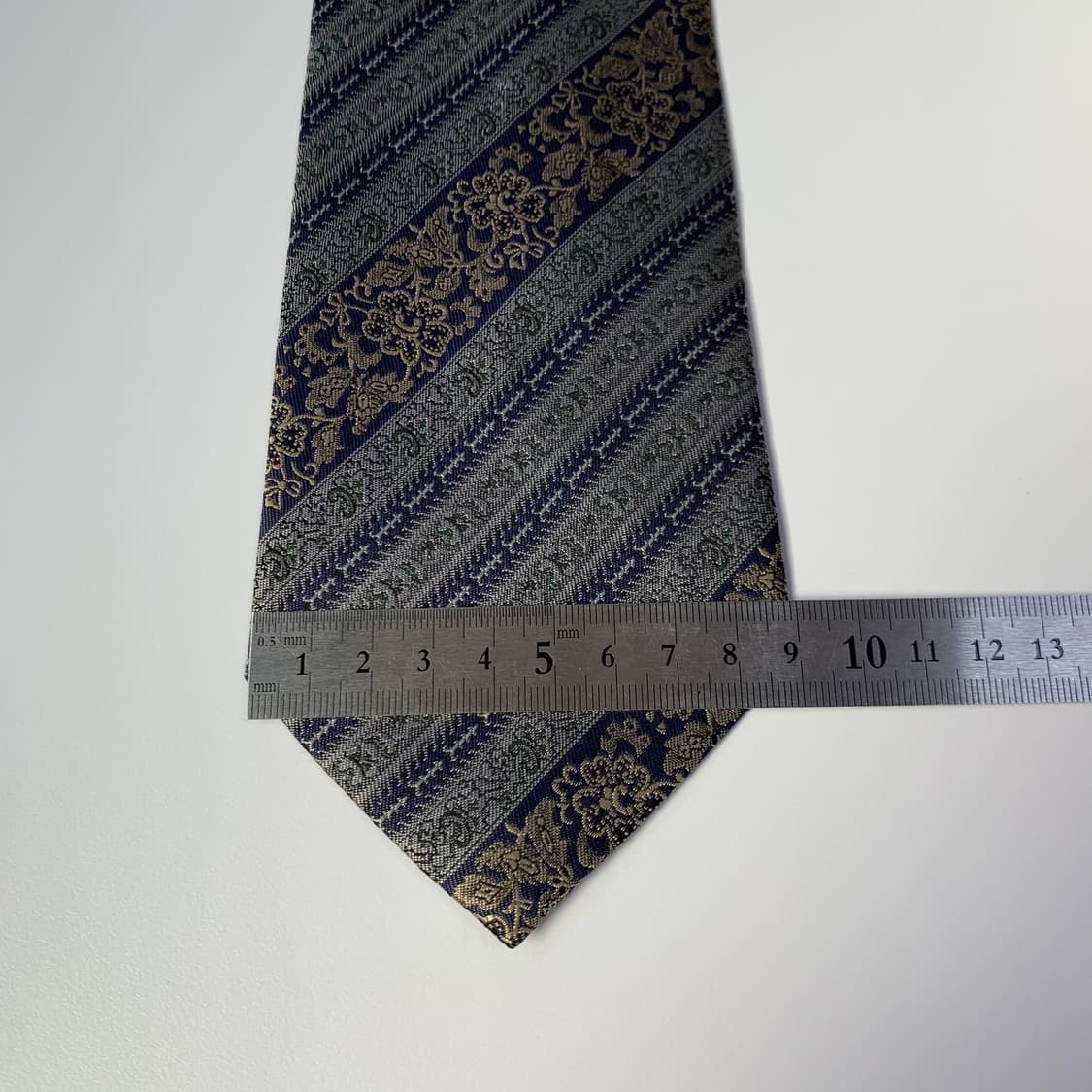입생로랑(YSL) 페이즐리 명품 클래식 정장넥타이 100실크 A+등급 상품이미지10