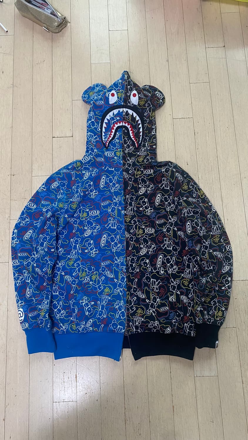 (처분) 베이프 x 메디콤 토이 카모 베어 샤크후드집업(L~XL) 상품이미지1