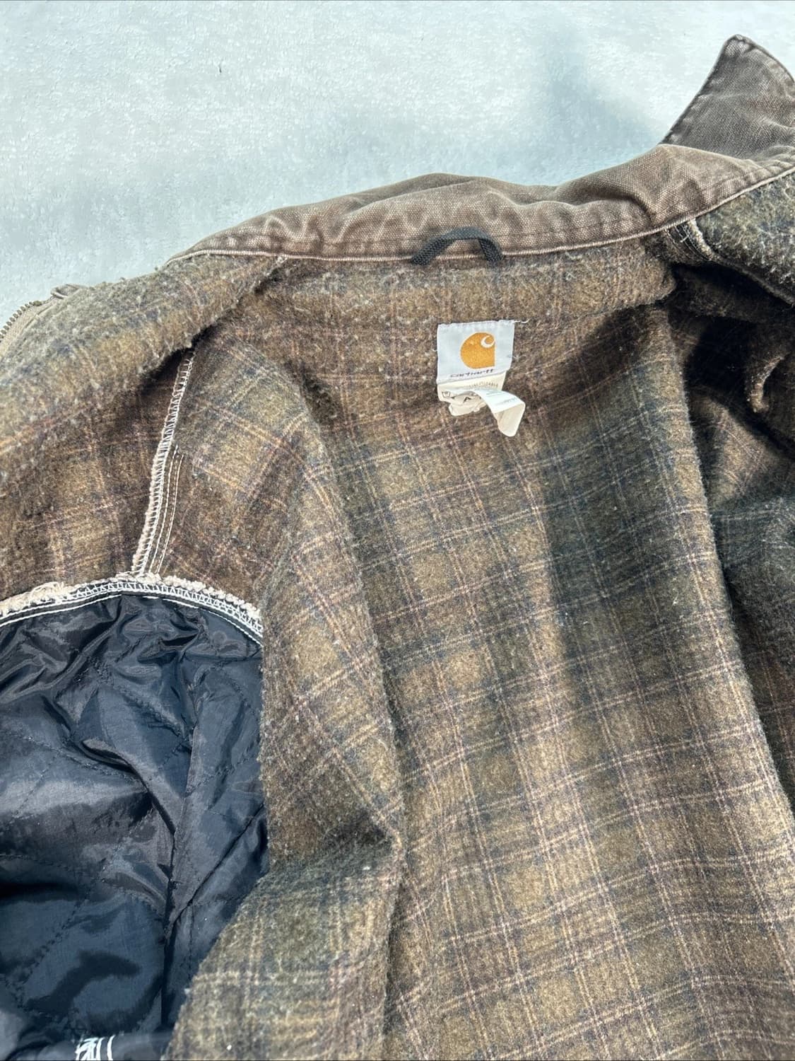 칼하트 J97 디트로이트 블랭킷 자켓 새들 상품이미지5