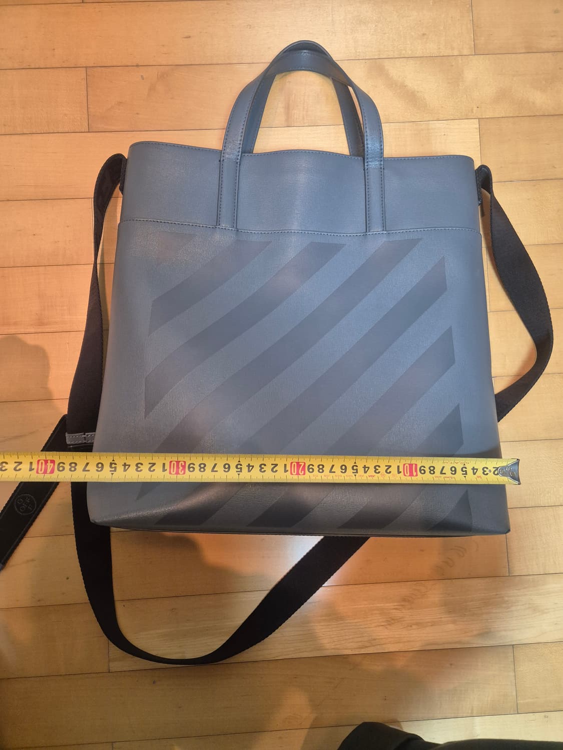 오프화이트 다이애거널 토트백 상품이미지5