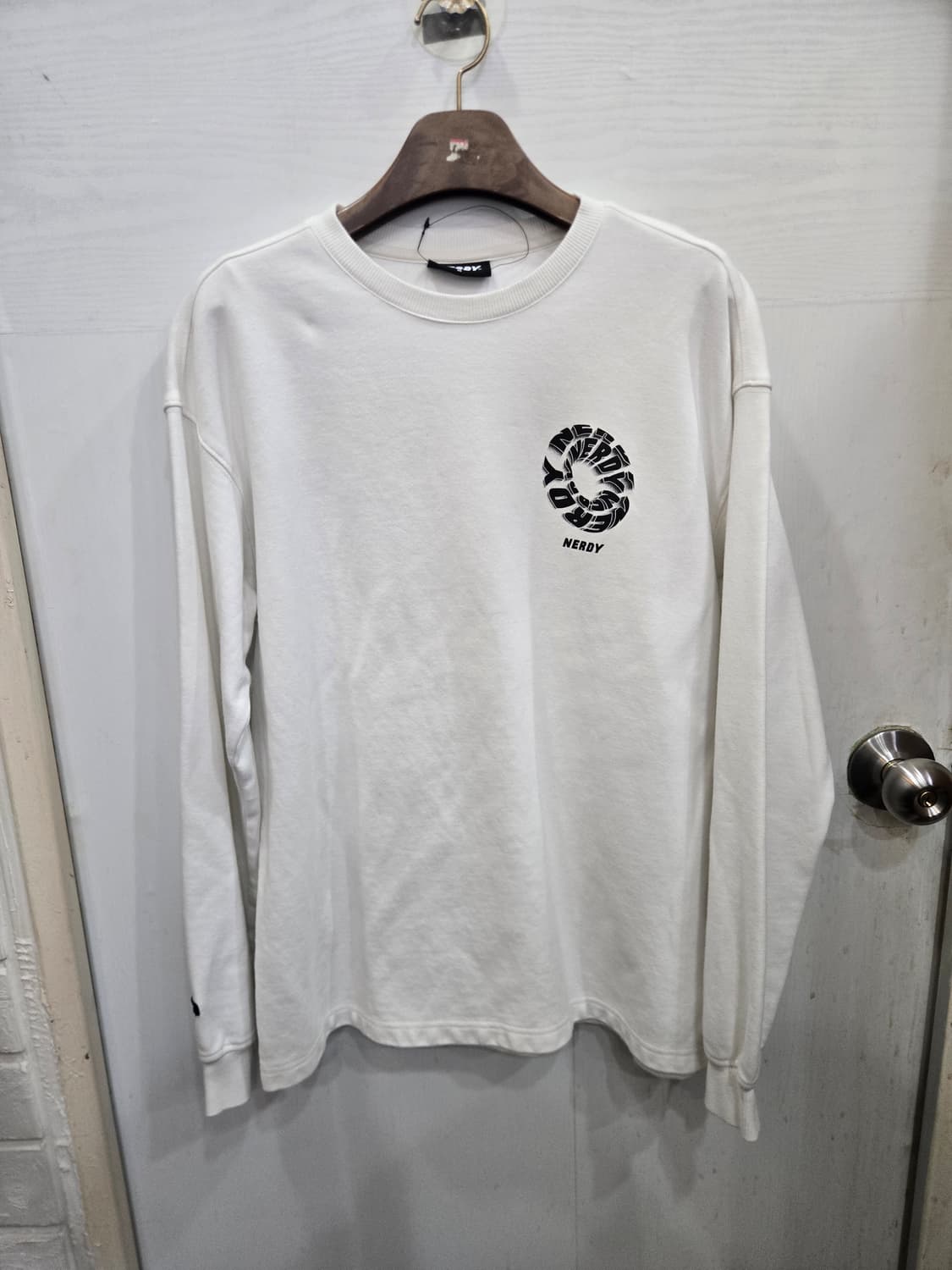 M,95)) NERDY 널디 맨투맨! 디자인이 진짜 짱 이뻐요! 추천! 상품이미지1