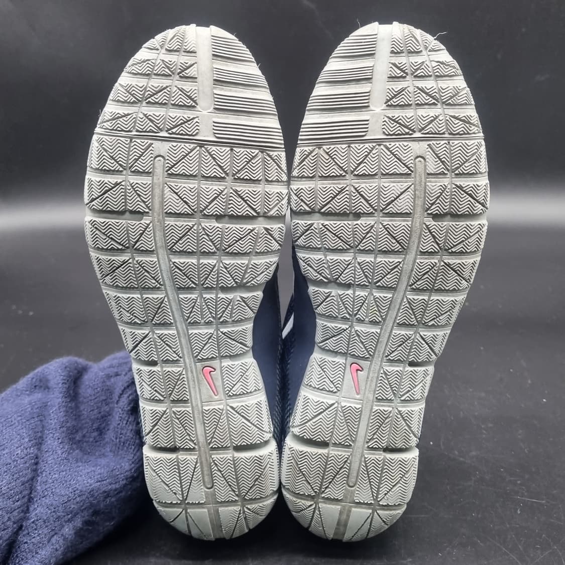 나이키 우먼스 프리바이오닉 여성운동화235  상품이미지3