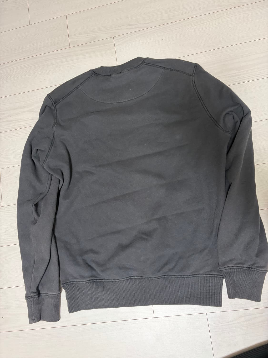 스톤 아일랜드 맨투맨 정품 m 사이즈 상품이미지2