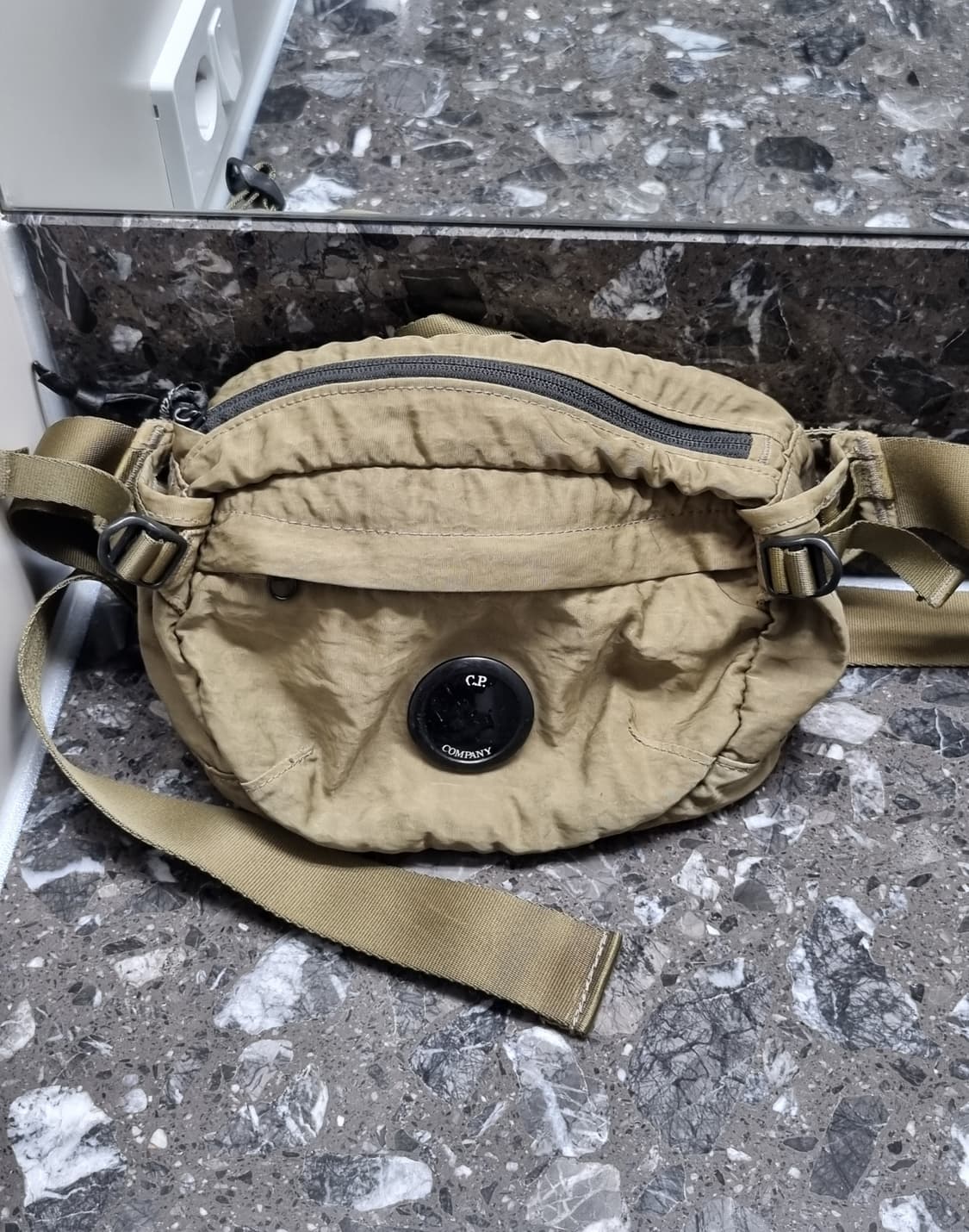 cp컴퍼니 힙색 벨트백 상품이미지1
