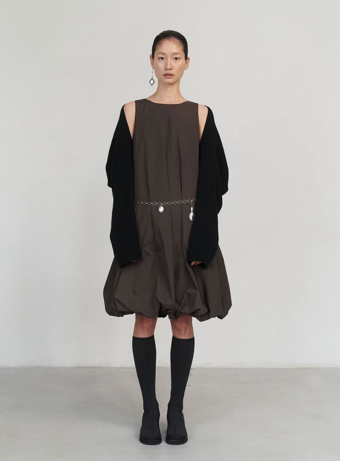 아모멘토 볼륨슬리브리스 드레스 상품이미지1