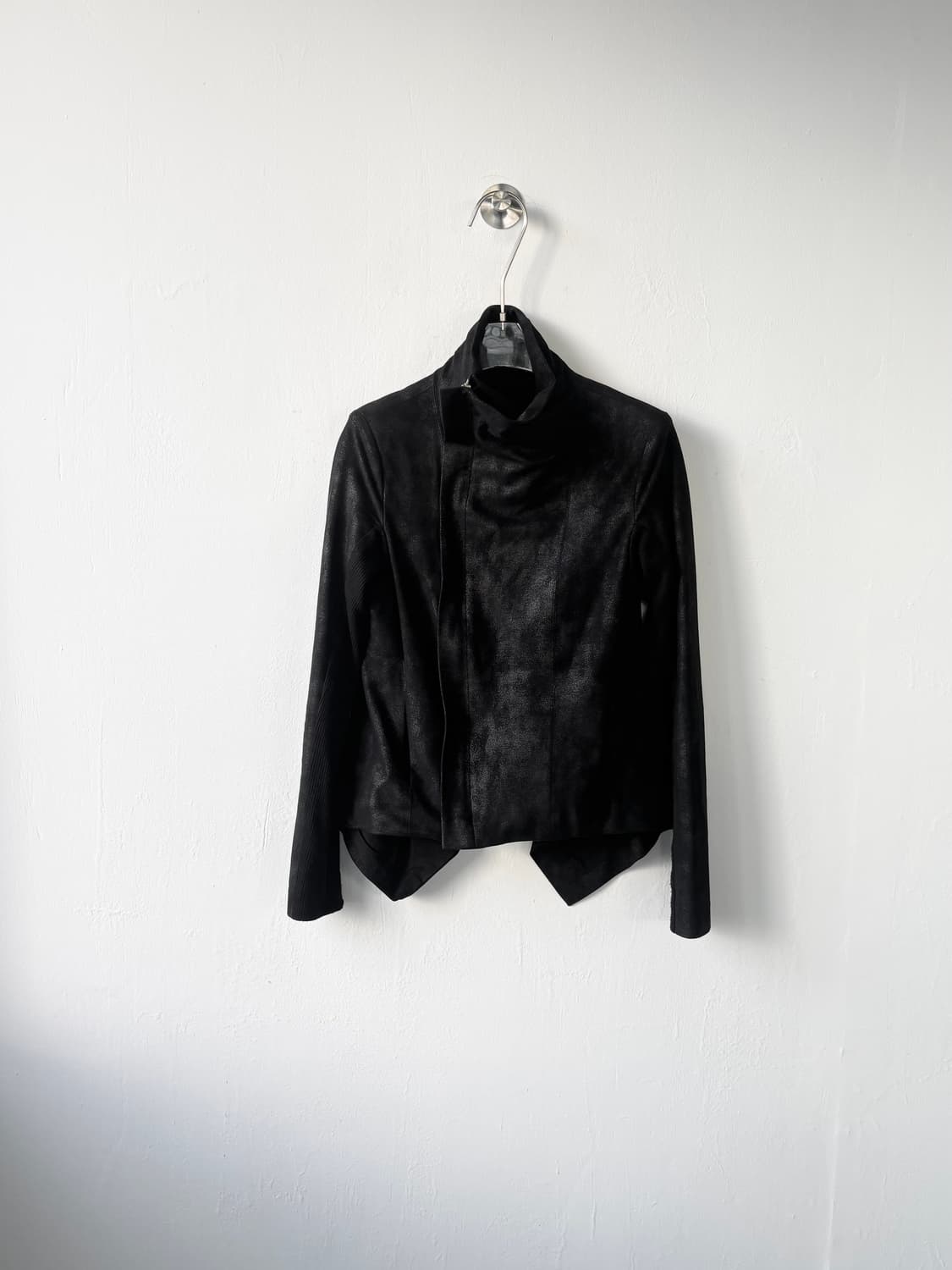 스웨이드 사선 하이넥 자켓 상품이미지4