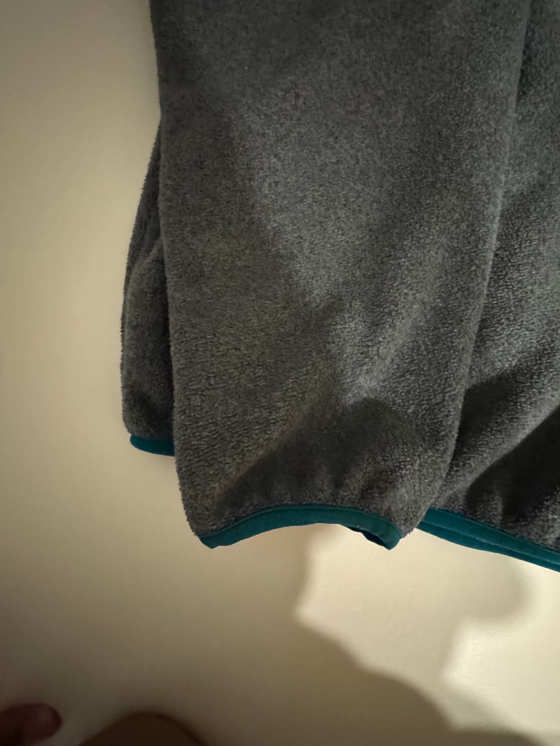 [L] 파타고니아 신칠라 리젠그린 샤이아 라보프 새상품급 상품이미지4