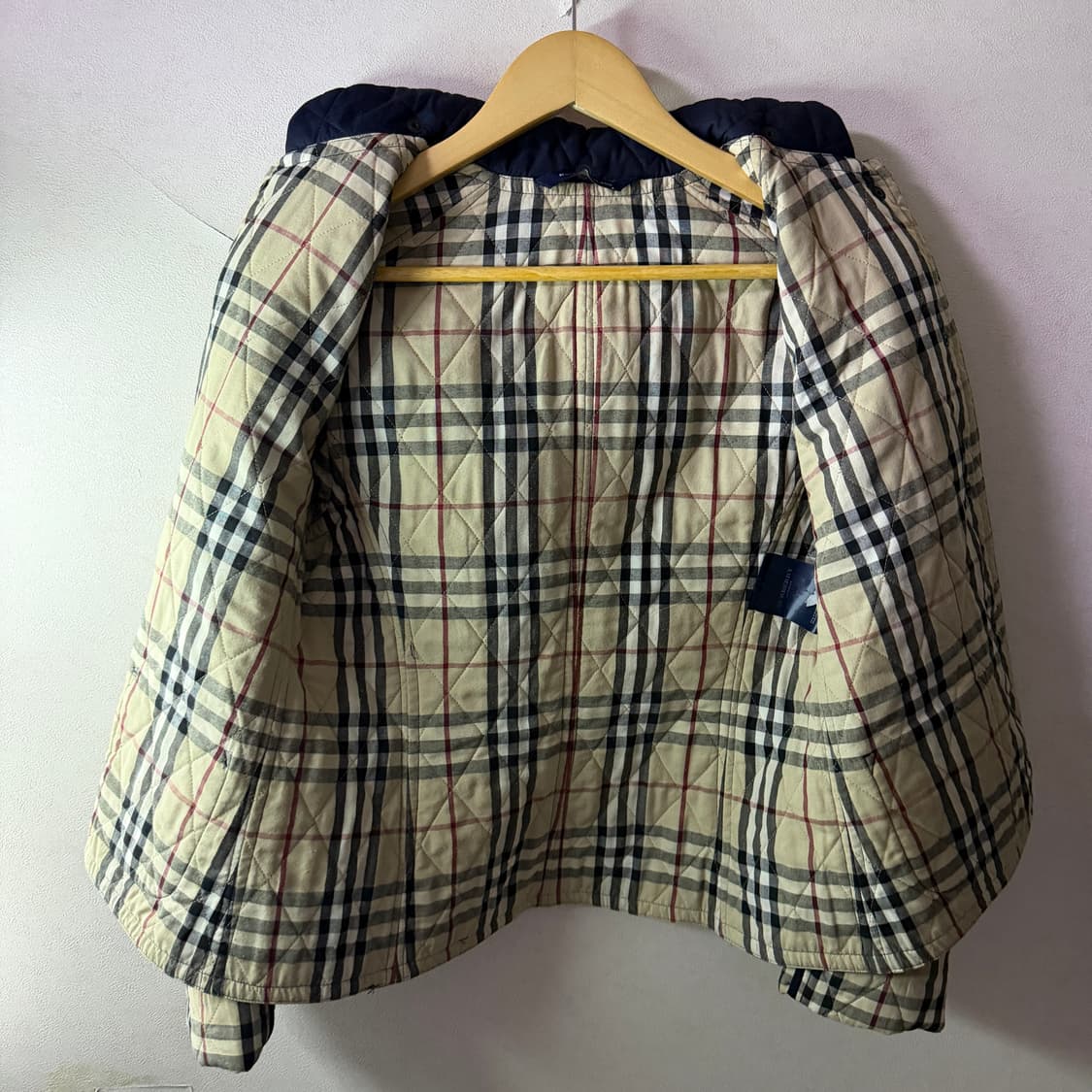 버버리 퀄팅후드 자켓 네이비 (44) 상품이미지4