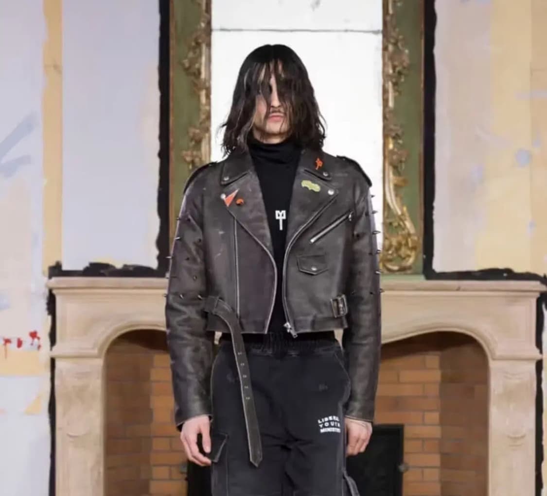 베일리가 입은 LIBERAL YOUTH MINISTRY 스터드양가죽자켓 상품이미지2