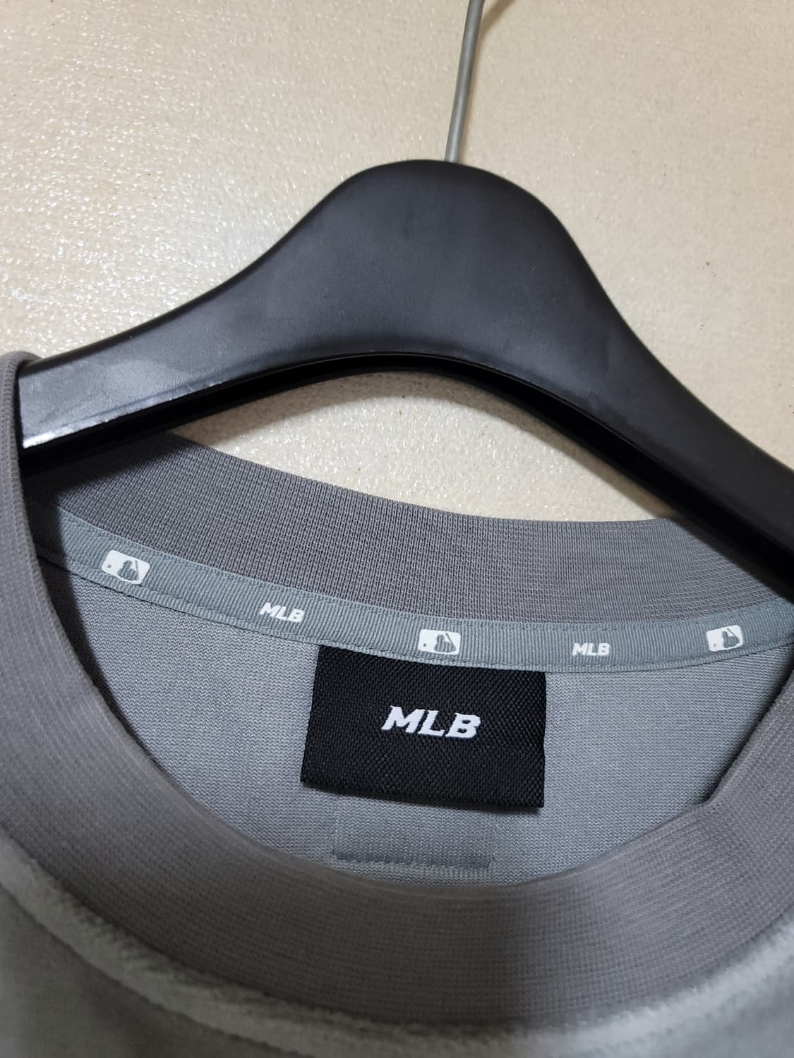 Mlb 벨벳 메가오버핏 맨투맨 상품이미지5