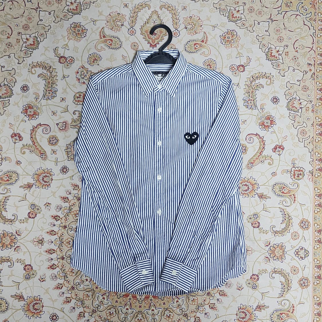 꼼데가르송 스트라이프 여성 셔츠 s
[정품] 상품이미지1