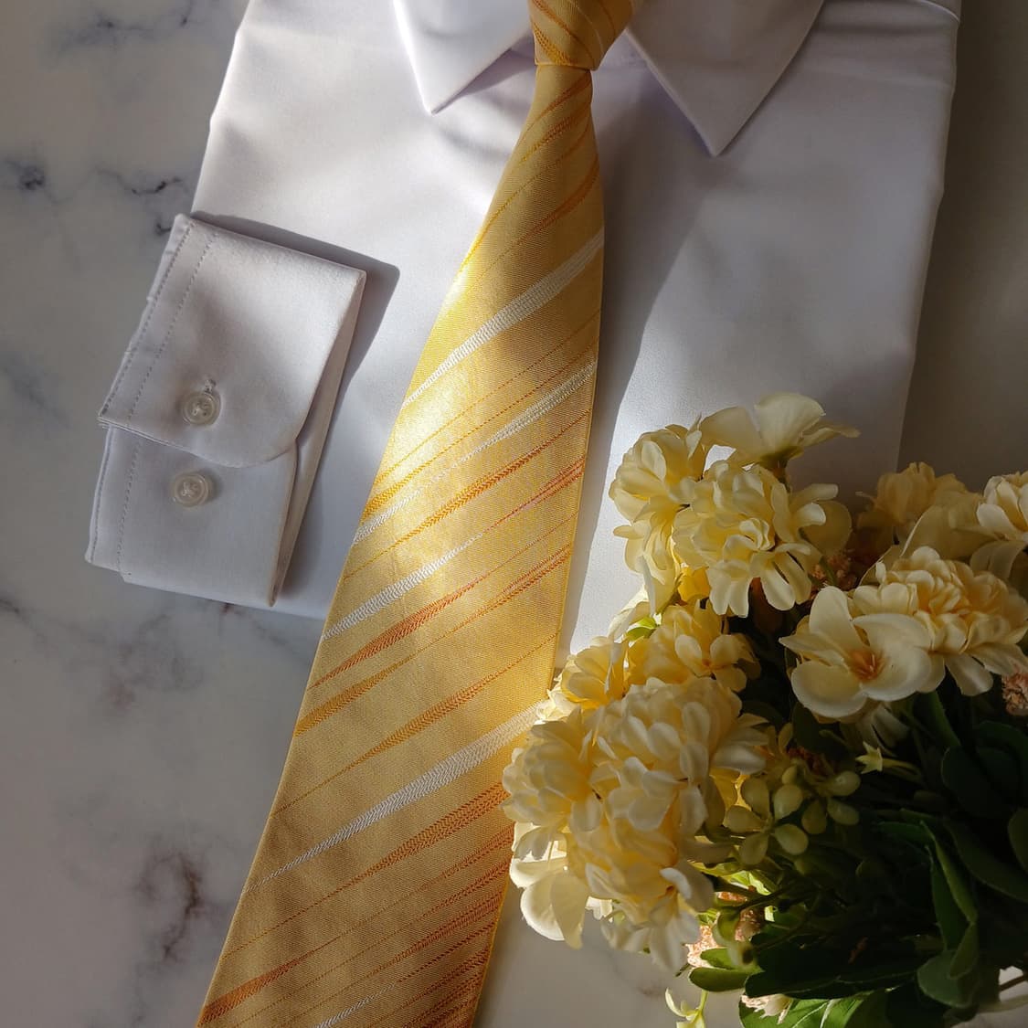 엠씨엠 실크 옐로우 스트라이프 넥타이 9.1cm A등급 A19709
 상품이미지6