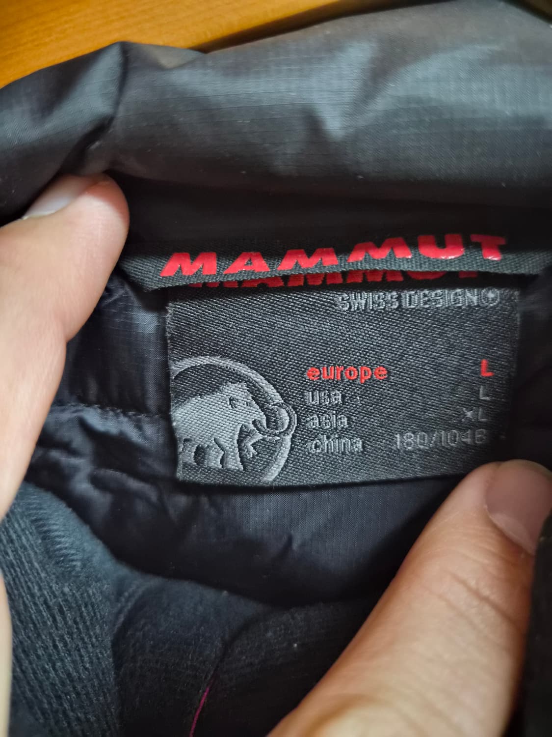 XL) MAMMUT 마무트 JPN 스노우필드 패딩 팝니다 상품이미지4