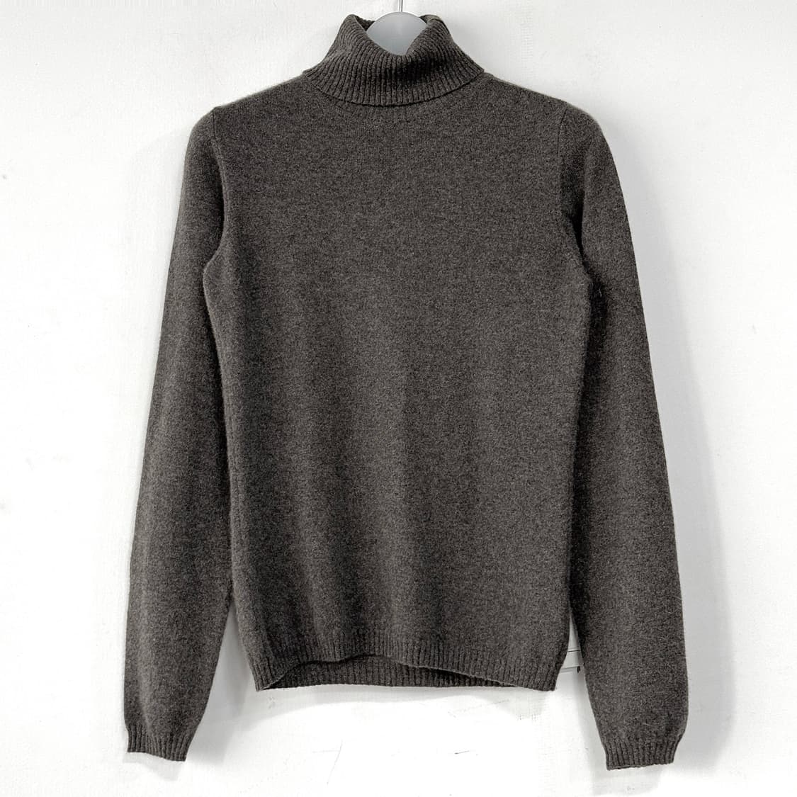 로로피아나 캐시미어100 터틀넥 니트 상품이미지1