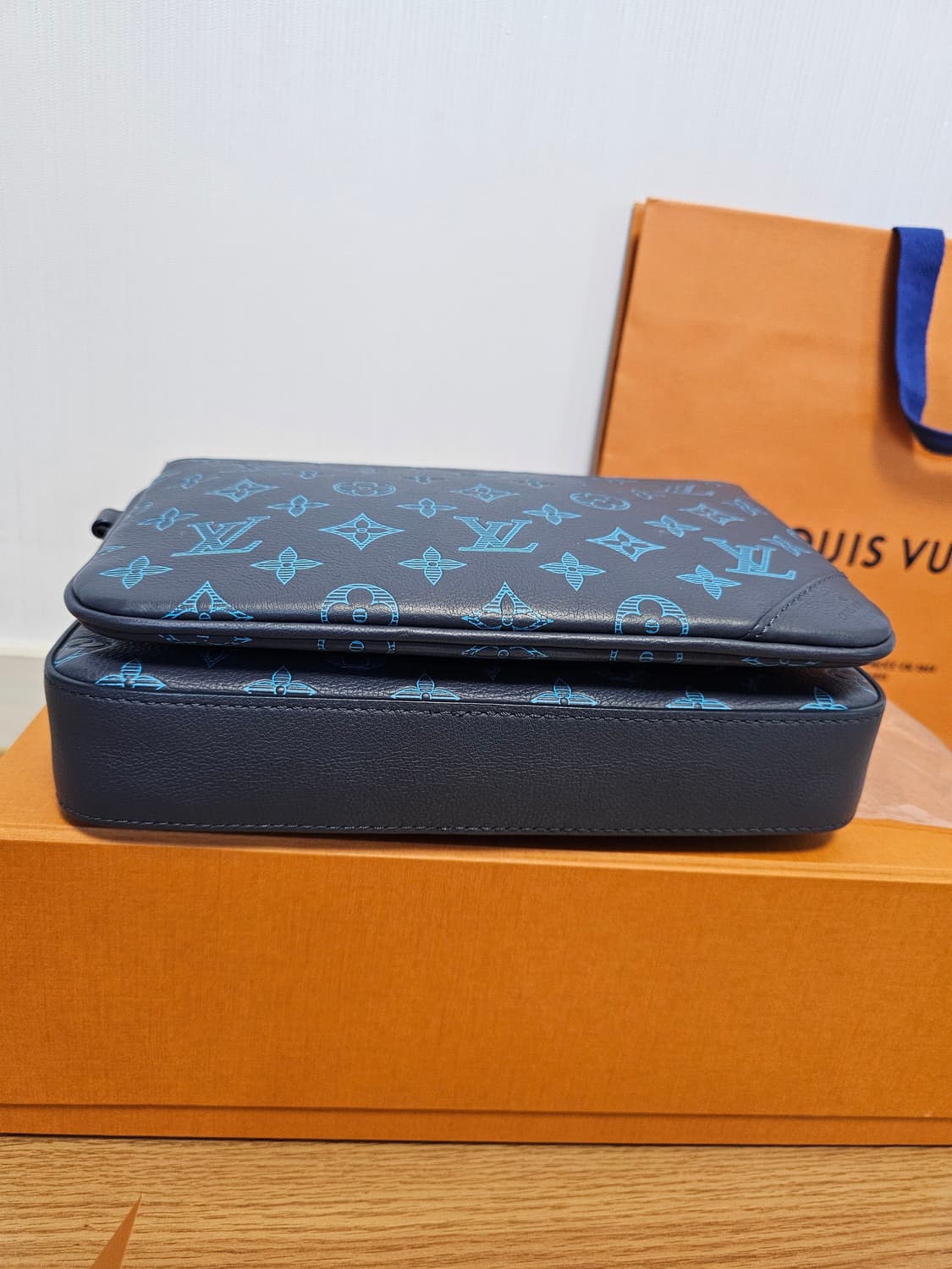 루이비통 올레더 쉐도우 트리오 메신저 크로스백 신형 리버블루 상품이미지8