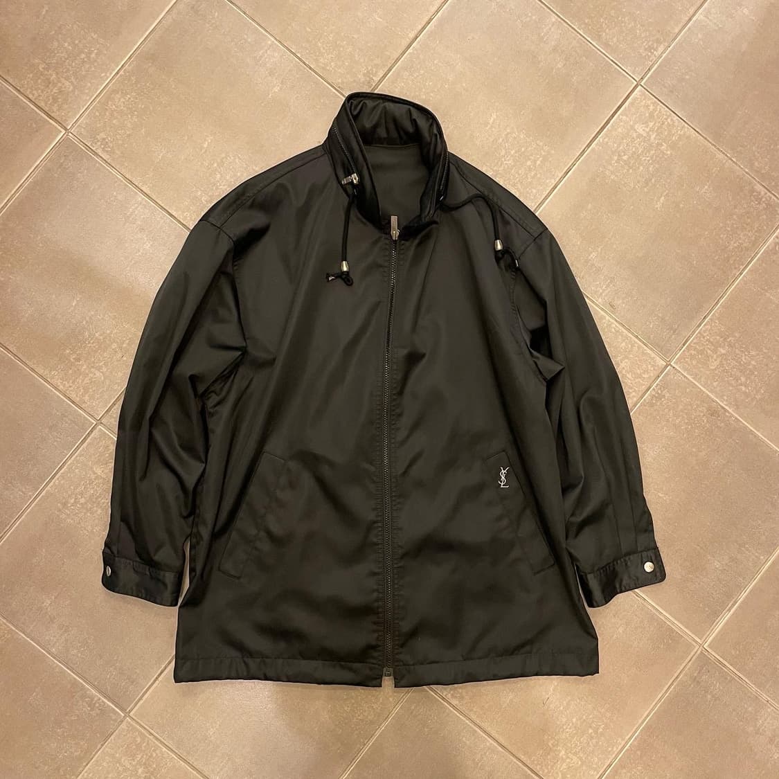 입생로랑 레터링 봄버점퍼 상품이미지7