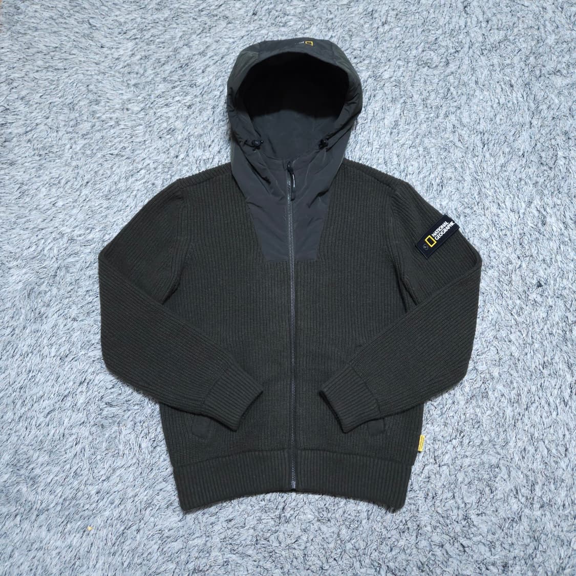 내셔널지오그래픽) M 남자 카키 후드집업 니트집업 / 왕눈이샵 상품이미지1