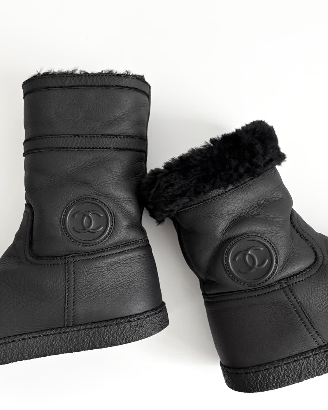 Chanel 샤넬 CC 로고 어그 롱부츠 36 블랙 상품이미지1