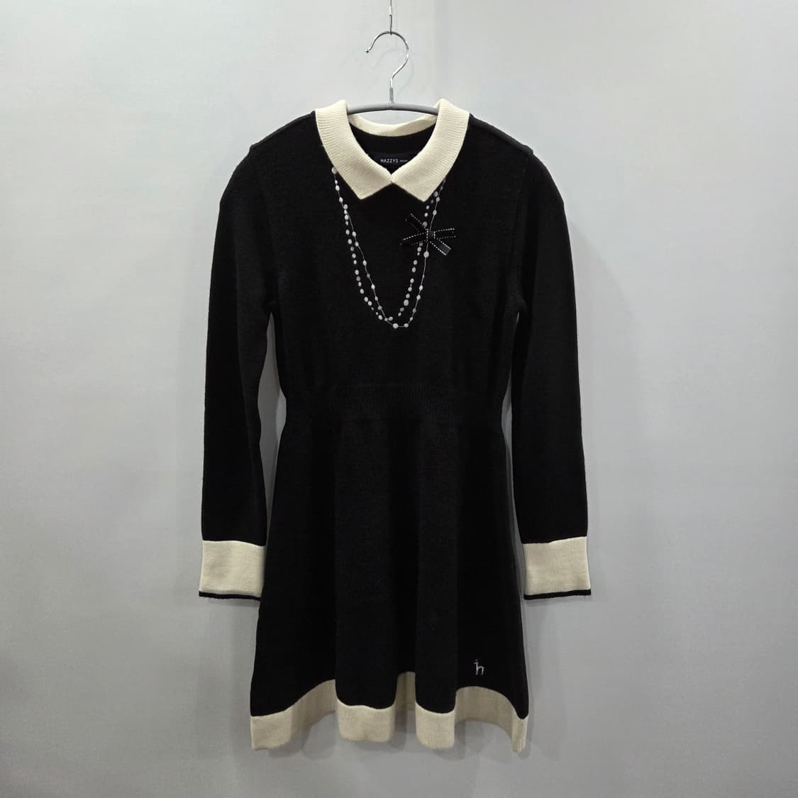 헤지스 여아 니트 원피스 155/13Y 상품이미지1