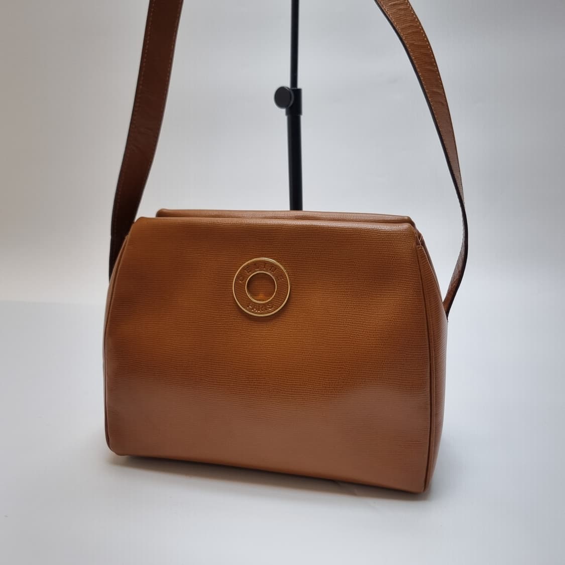 셀린느 CELINE 카멜 레더 메탈로고 숄더백 (최상급) 상품이미지2
