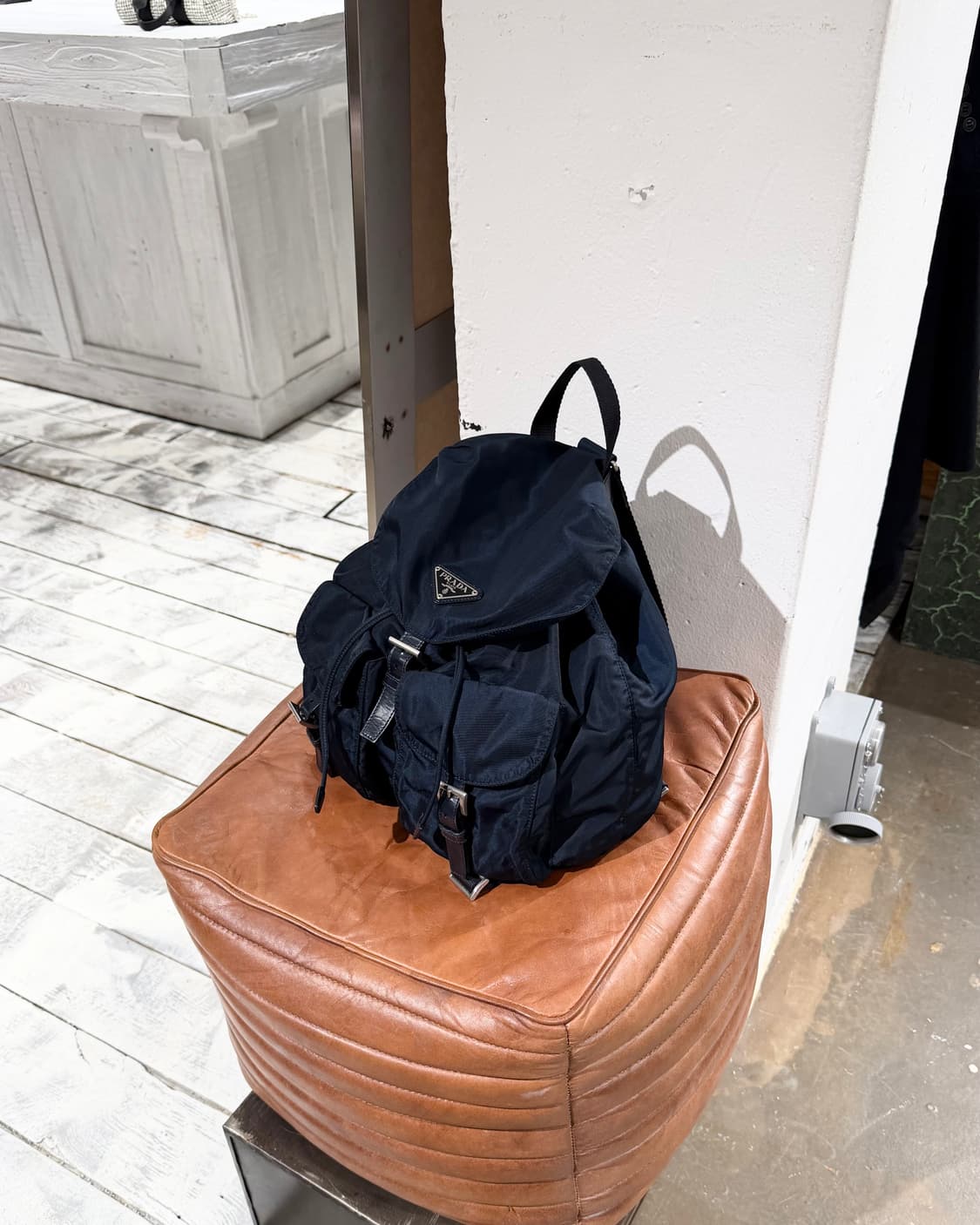 프라다 네이비 나일론 백팩 상품이미지1