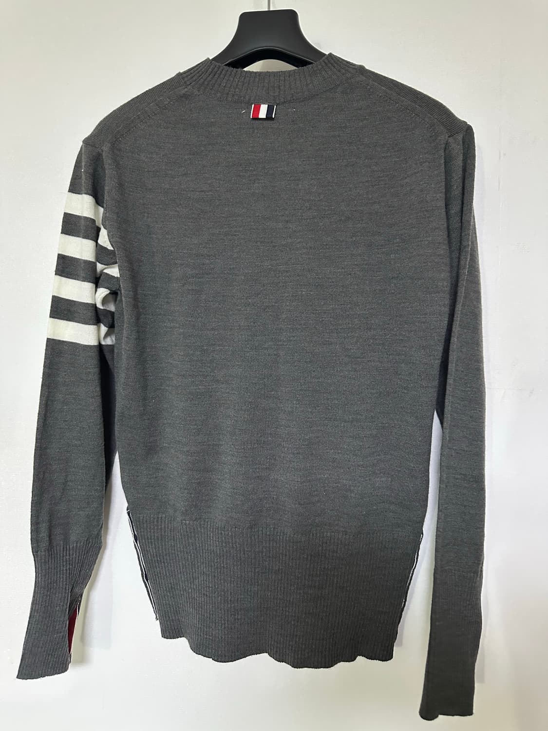 톰브라운 회색 니트 가디건 삼선 상품이미지2