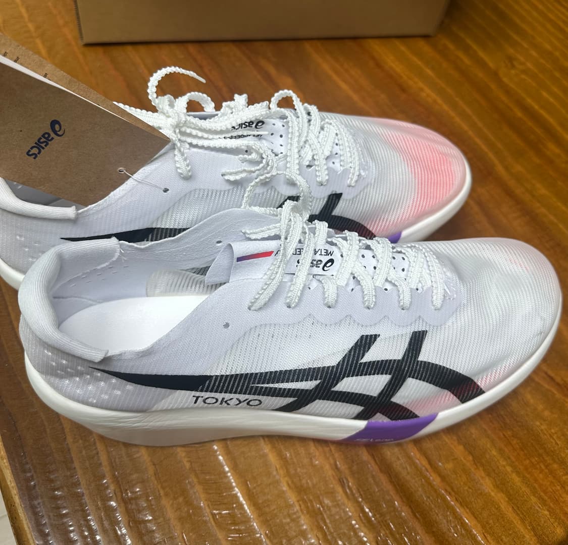 아식스 메타스피드 레이 도쿄 화이트 플래쉬 레드 상품이미지3