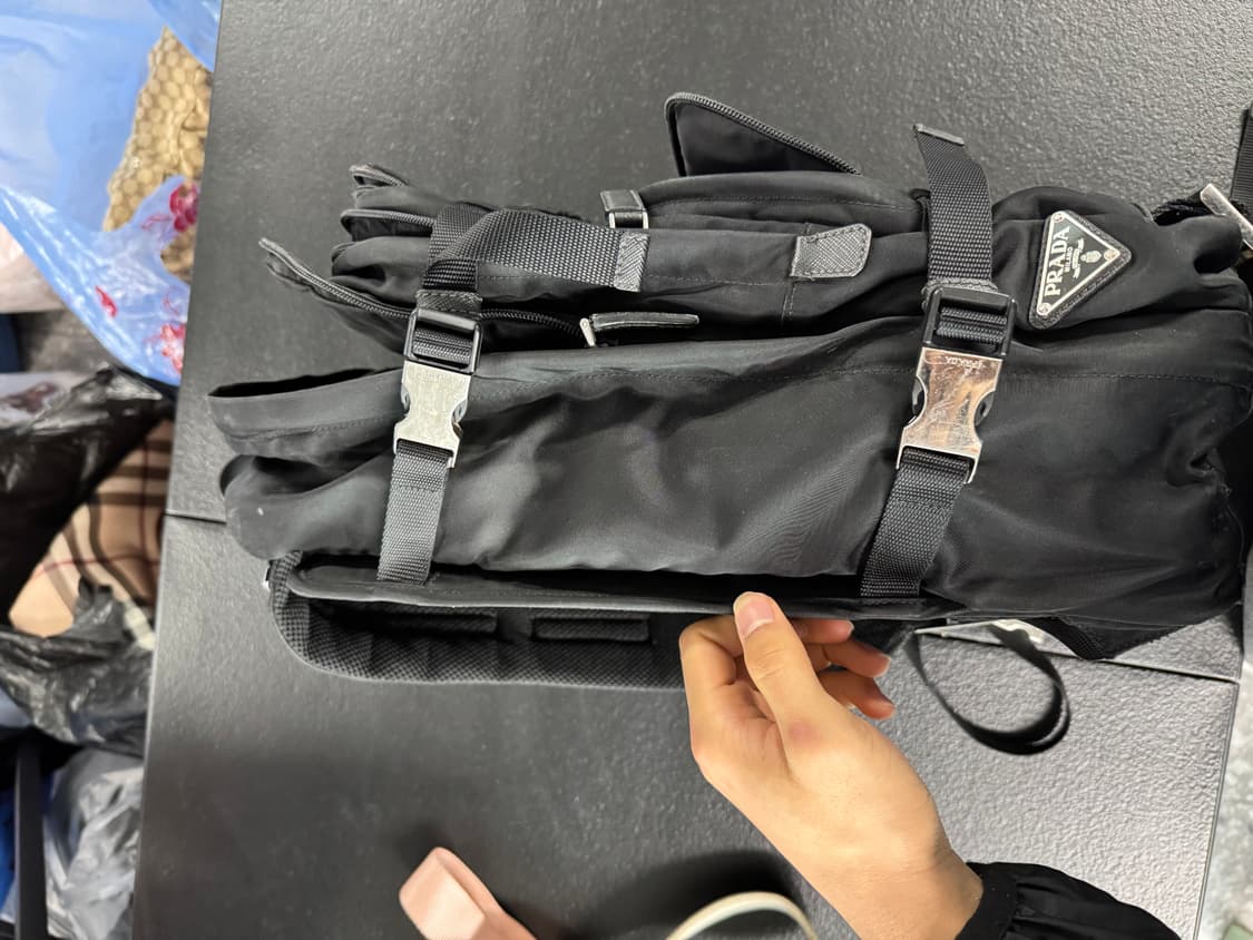 프라다 패브릭 멀티 포켓 백팩 상품이미지4