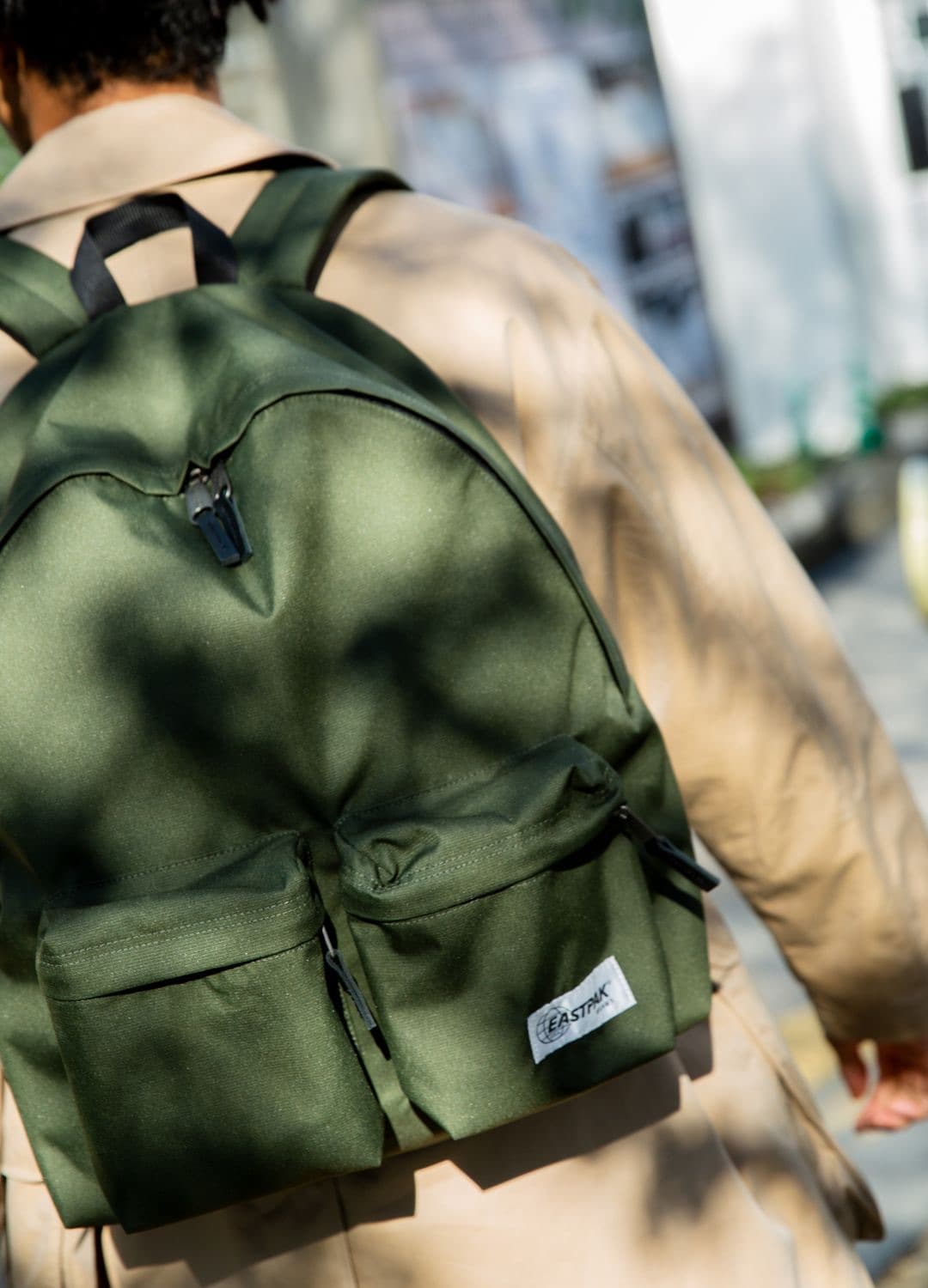 이스트팩 X 빔즈 패디드 패커 XL 올리브 상품이미지8