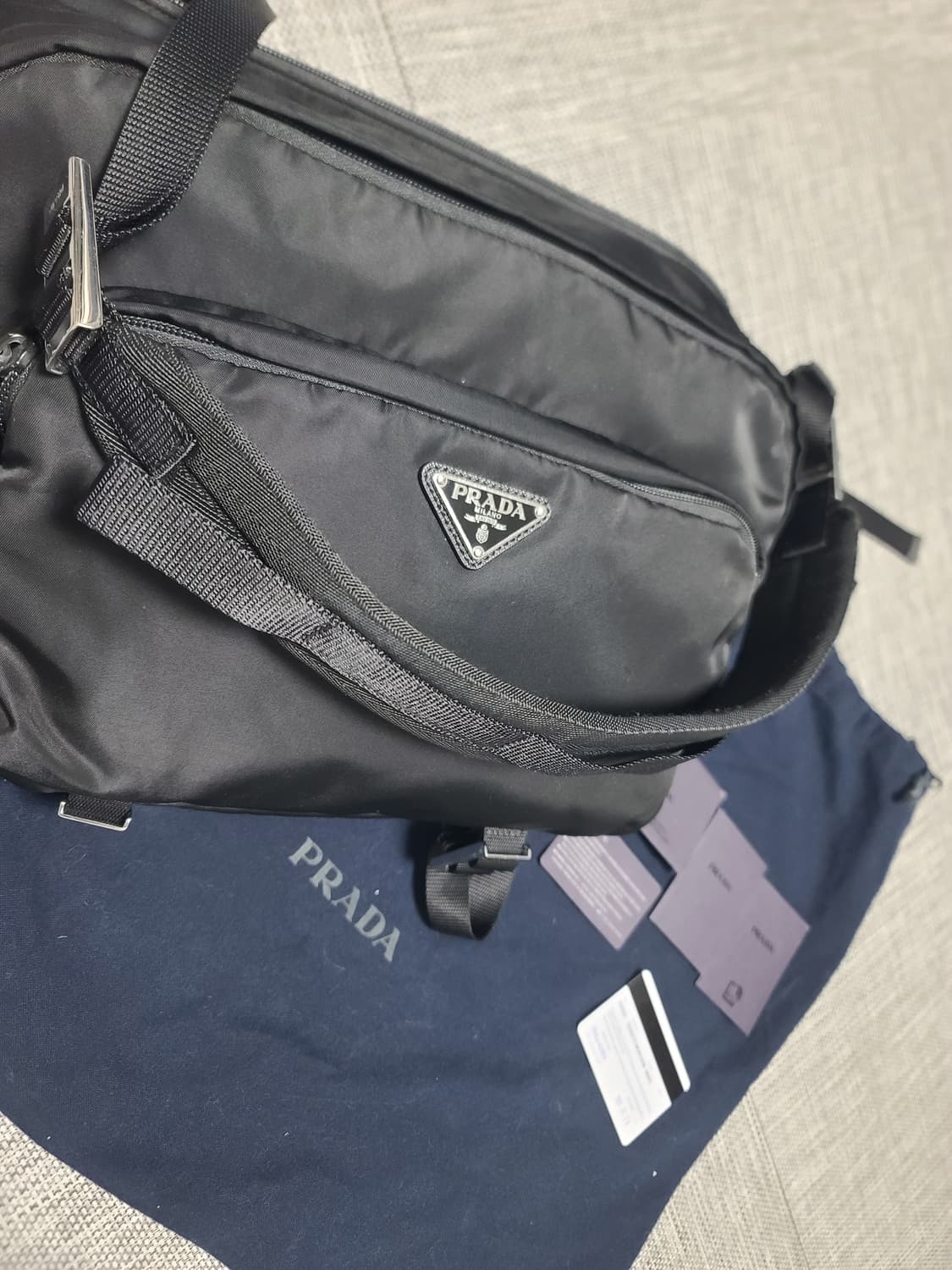 프라다 바이커백 신형 라지 크로스백 메신저백 2vh021 상품이미지7