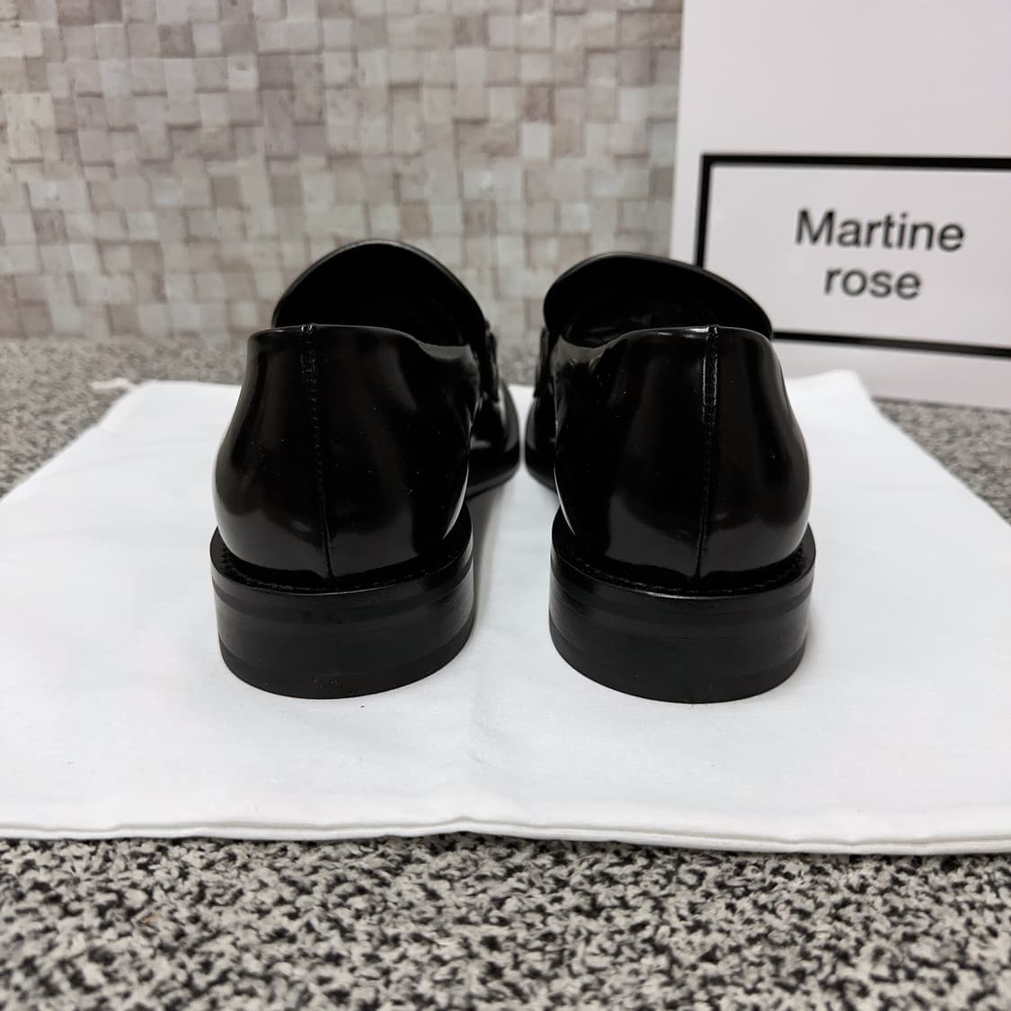 마틴 로즈 남성 블랙 체인 로퍼 75% 상품이미지7