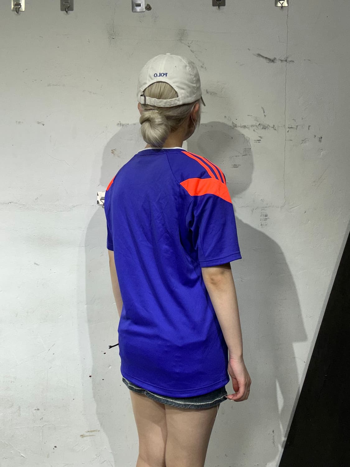 아디다스 블루 삼선 화이트 빅 로고 반팔티 상품이미지3