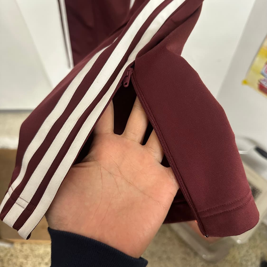 아디다스 파이어보드 버건디 트랙팬츠 상품이미지5