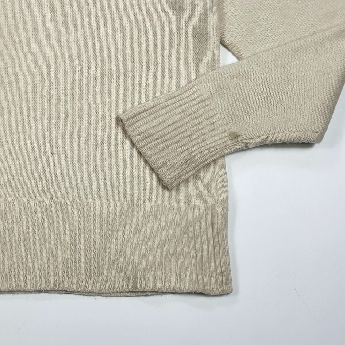 미스치프 우먼 이니셜 아이보리 울 니트 (Free 여성추천) 상품이미지5