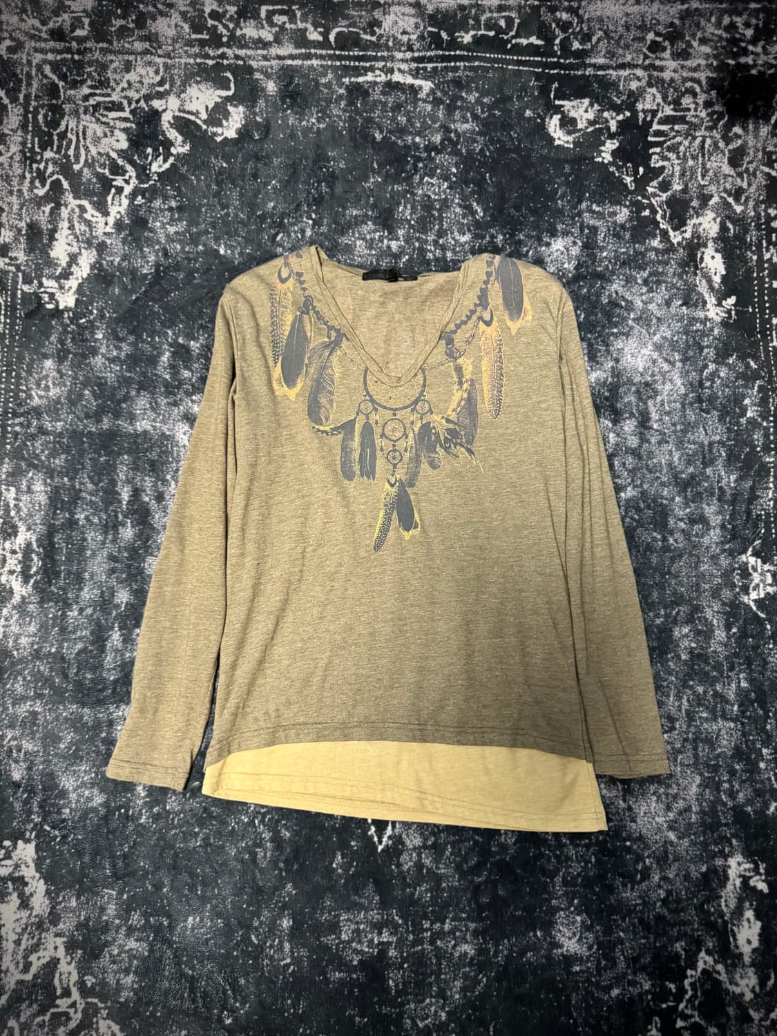 feather design V-neck sleeve 상품이미지1