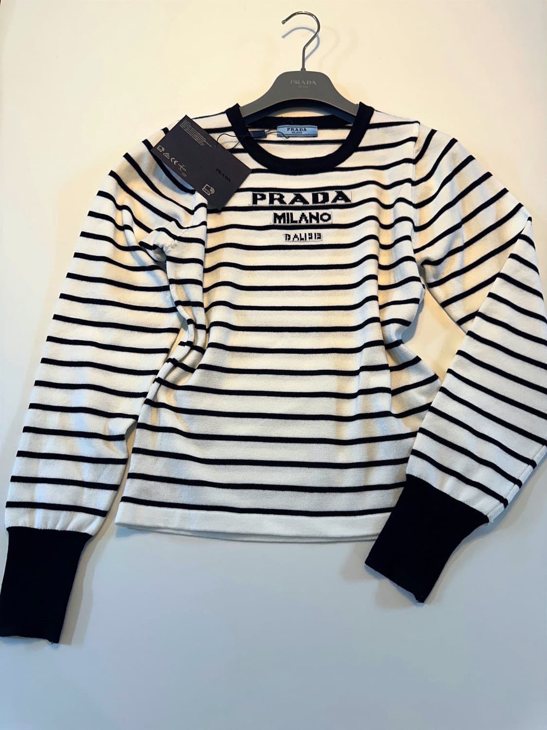 (새상품)프라다니트 상품이미지1