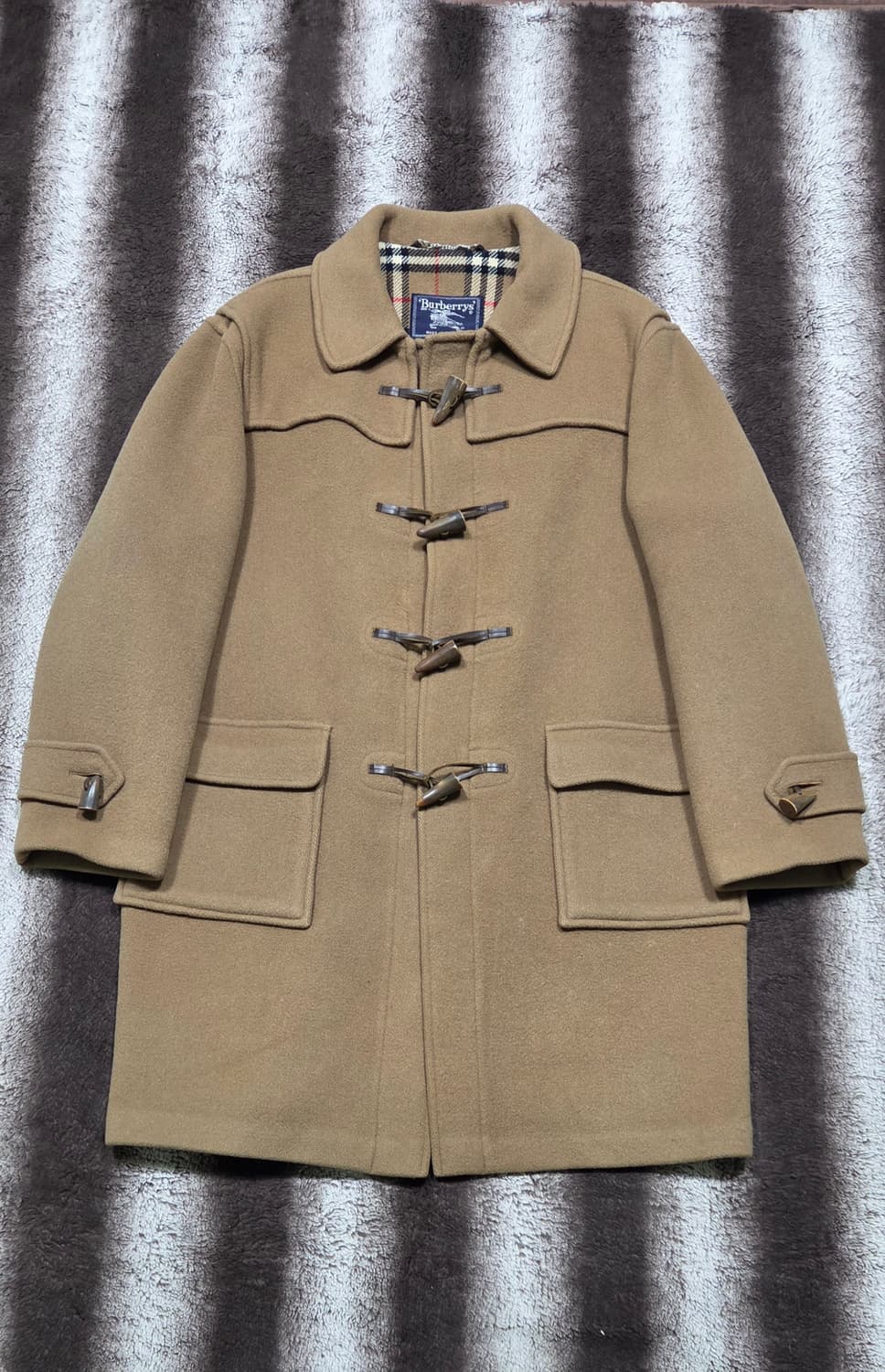 버버리 울 떡볶이코트 상품이미지1