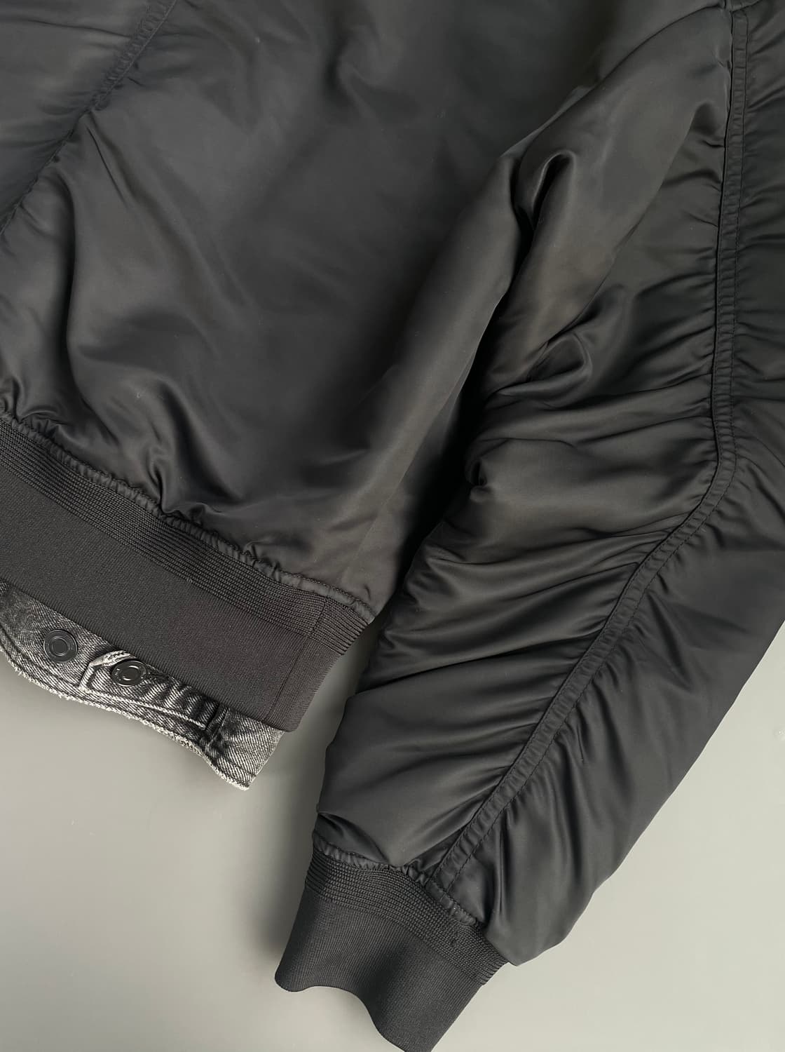 [46] 준지 흑청 데님 트러커 레이어드 MA-1 항공 점퍼 상품이미지6