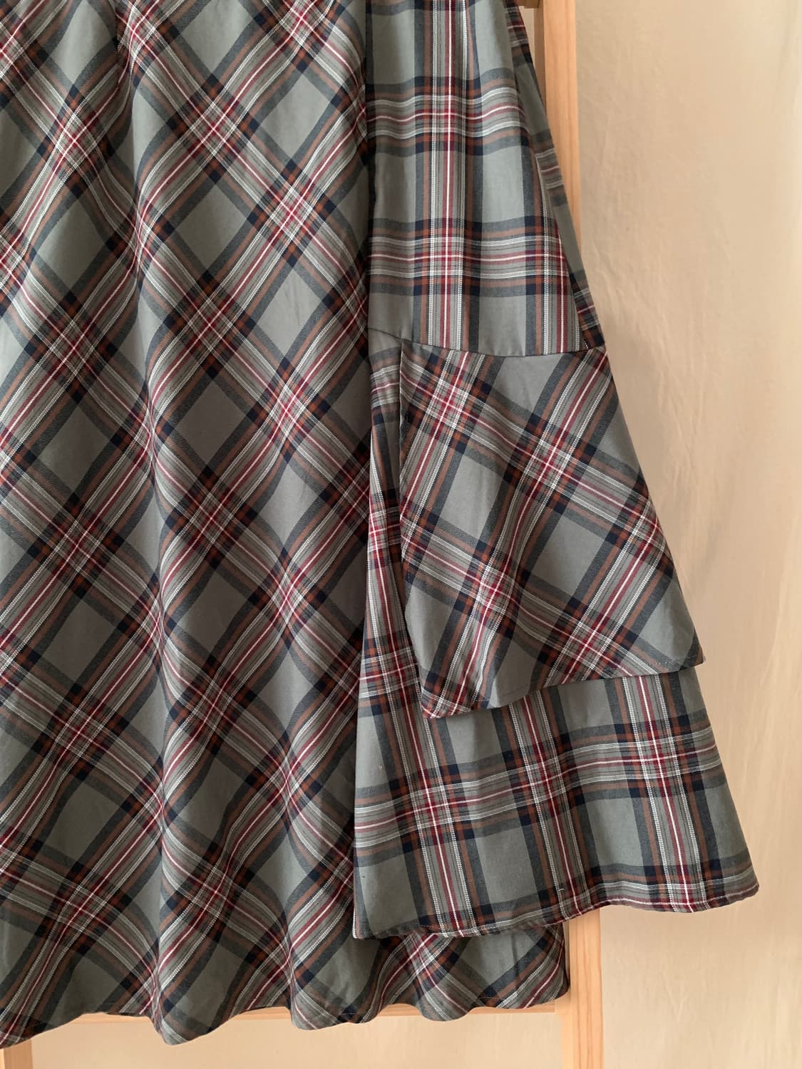 빈티지 언발 셔링 체크 롱스커트 상품이미지2