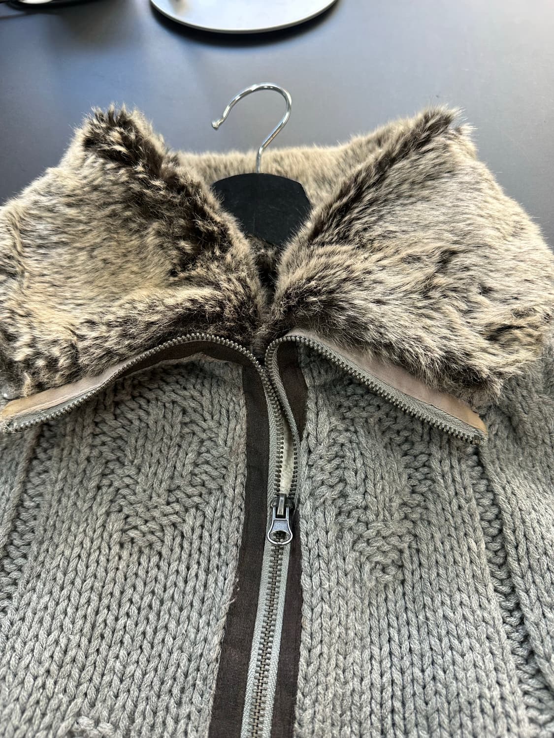 재팬빈티지 하이넥 퍼 꽈배기 니트집업 상품이미지7