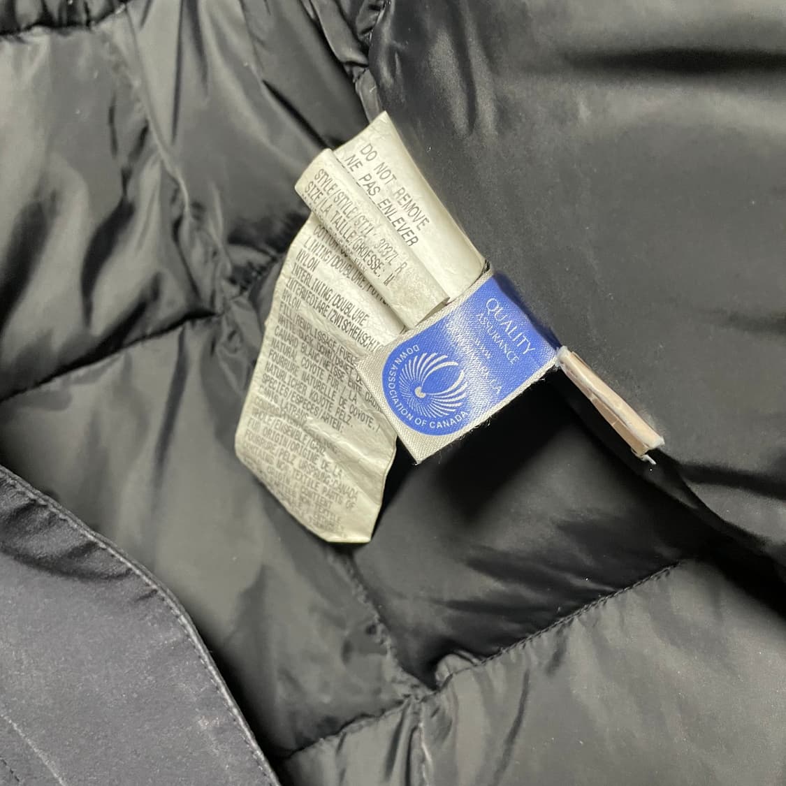 정품 M) 캐나다구스 빅토리아 네이비 롱 패딩 상품이미지6