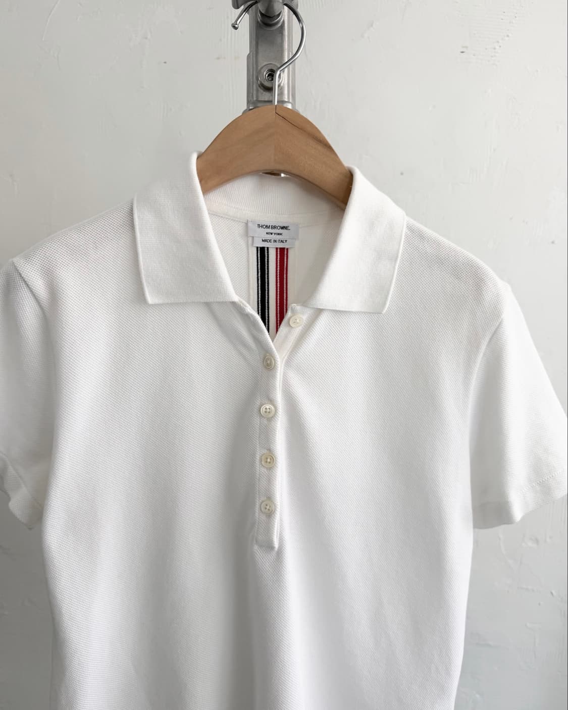 Thom Browne 톰브라운 화이트 코튼 백삼선 버튼 PK 카라티셔츠 상품이미지5