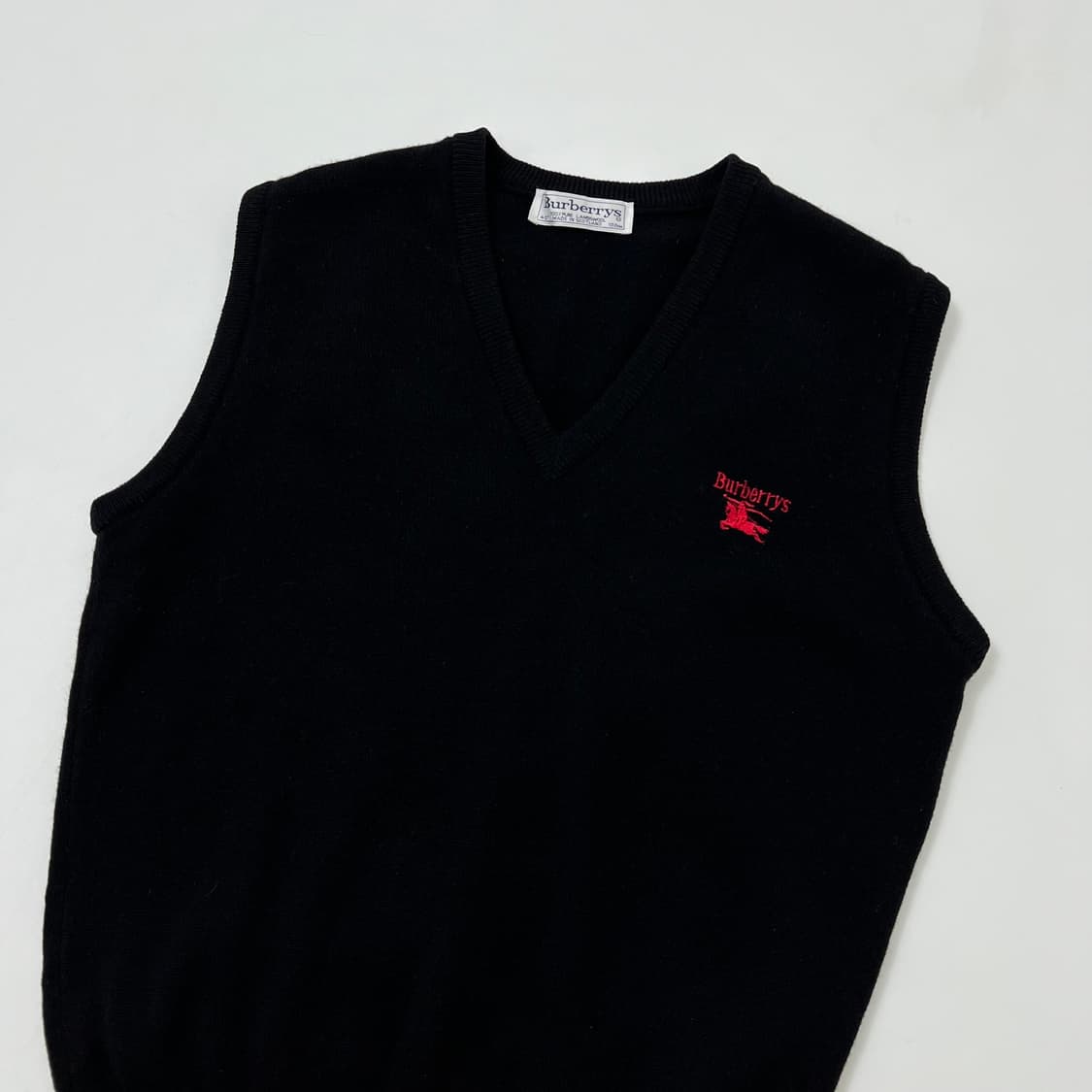 Burberry 버버리 오리지날 기마로고 블랙 니트조끼 상품이미지2