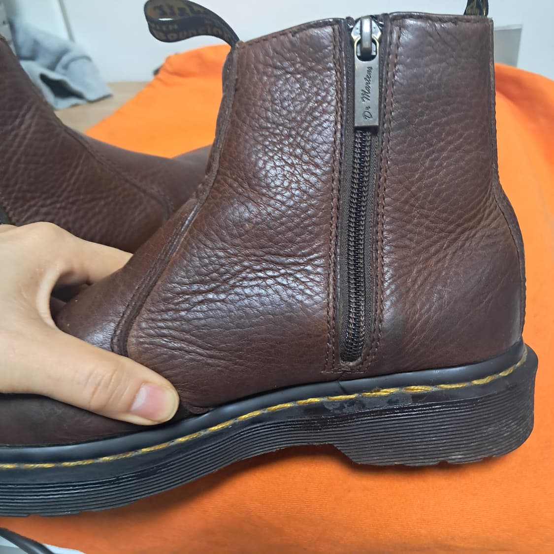 닥터마틴 여성 부츠 워커 2976W/ZIPS 38EU(약240) 상품이미지9