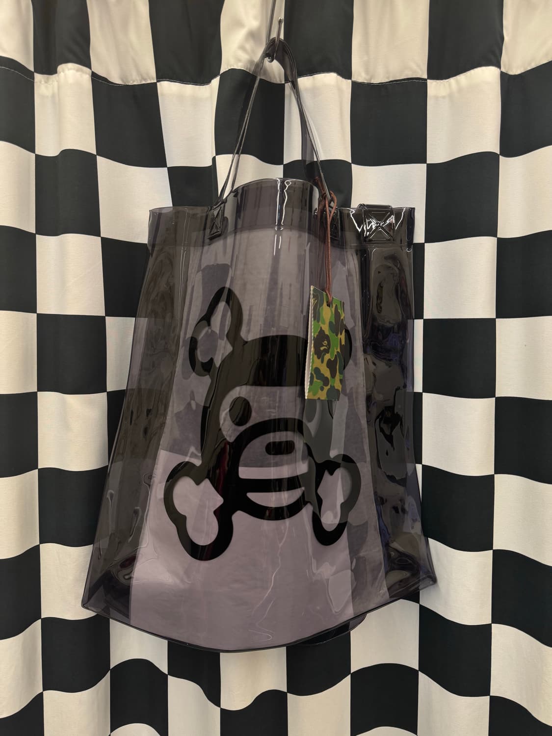 베이프 베이비마일로 pvc 크로스 쇼퍼백 새상품 처분  상품이미지1