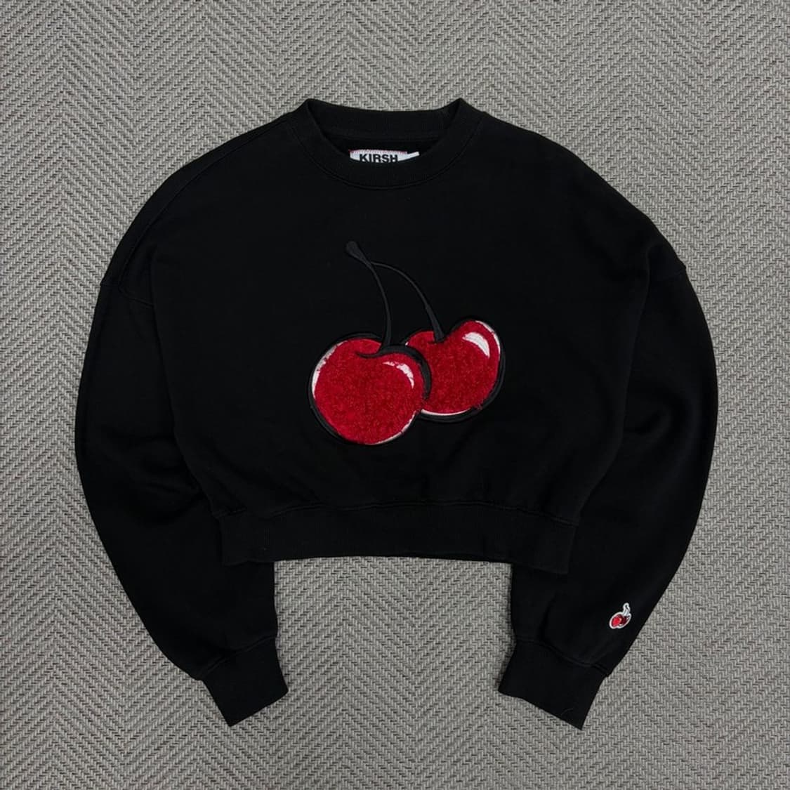 키르시 체리 크롭 맨투맨 v1309 상품이미지1