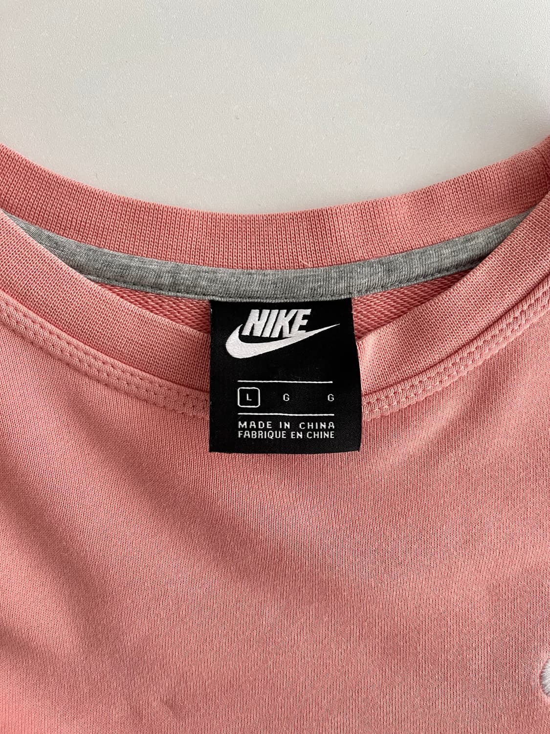 L) 나이키 여성 스우시 맨투맨 코랄 상품이미지4