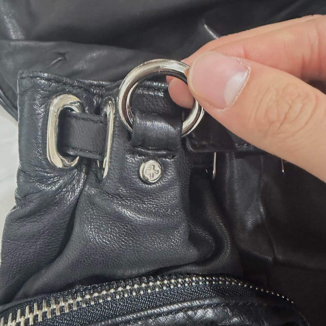 알렉산더왕 레더 마르티백 상품이미지6