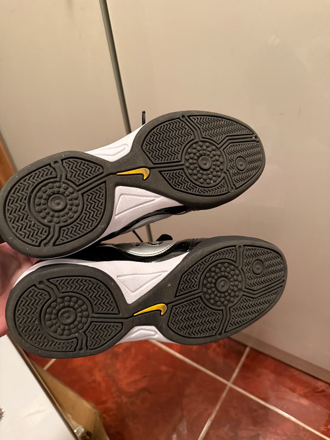 나이키 토탈 90 쿄카신발 240(US 6) 상품이미지5