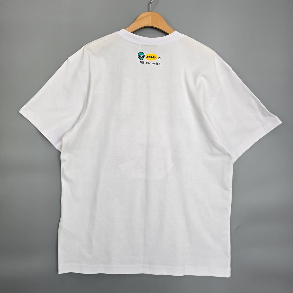 널디 NERDY 그래픽 프린팅 오버핏 반팔티 화이트 M 상품이미지4